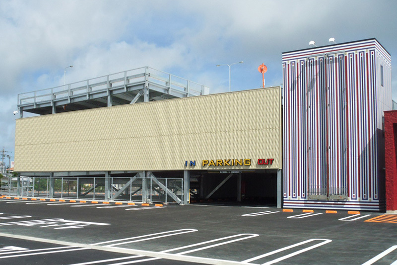 沖縄県内遊技店用駐車場