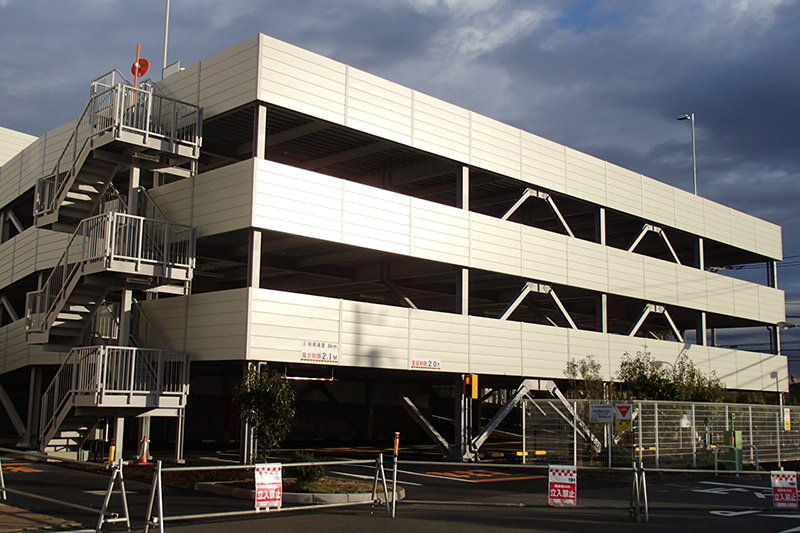 神奈川県内社員用駐車場